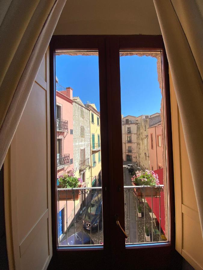 فندق La Vecchia Torre بوسا المظهر الخارجي الصورة