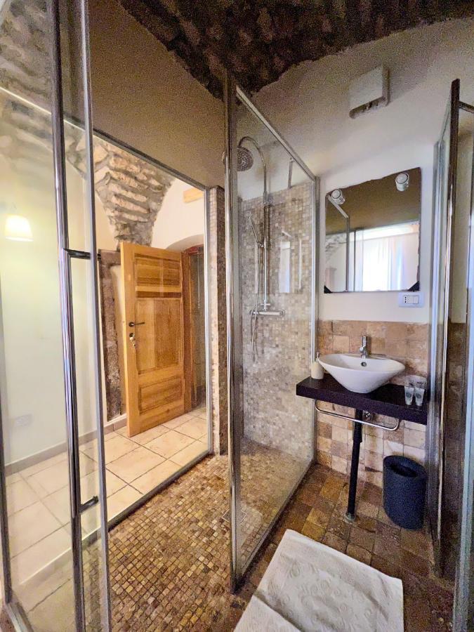 فندق La Vecchia Torre بوسا المظهر الخارجي الصورة