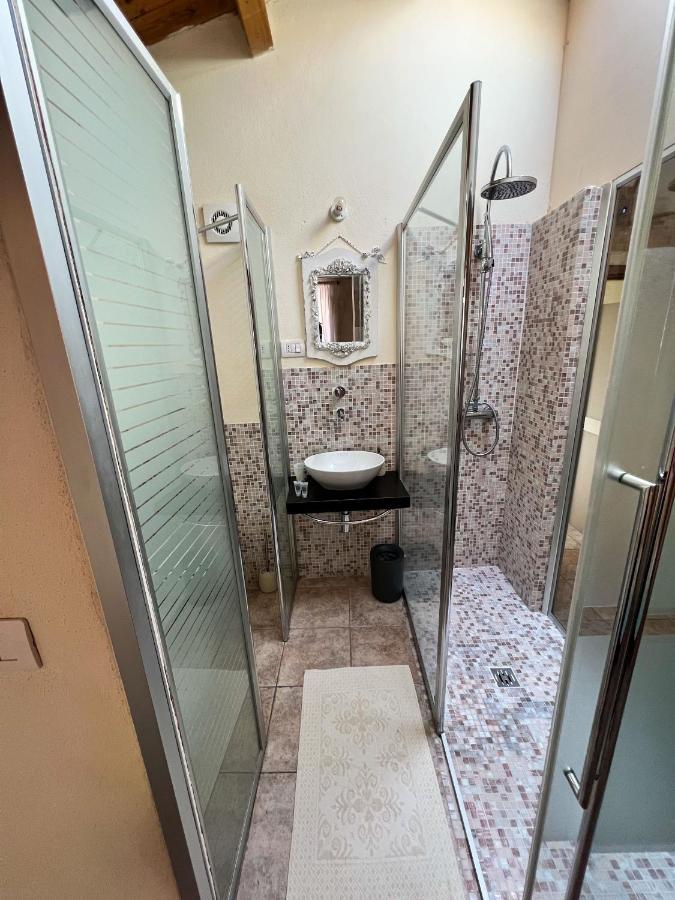 فندق La Vecchia Torre بوسا المظهر الخارجي الصورة