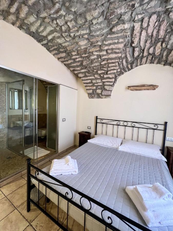 فندق La Vecchia Torre بوسا المظهر الخارجي الصورة